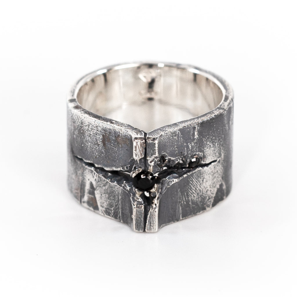 Crevice Diamond Ring