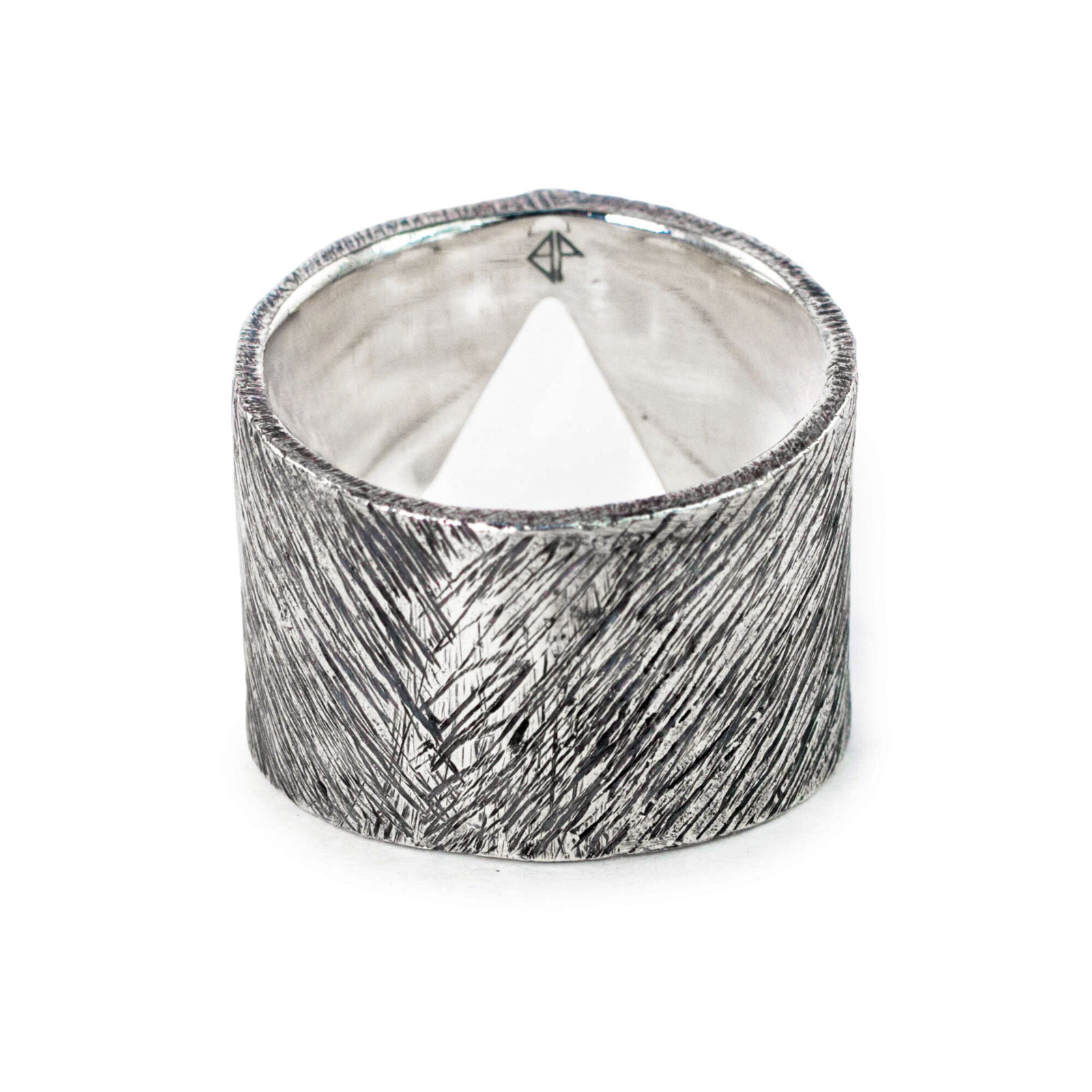 Buck shops Palmer sterling silver triangle split ring